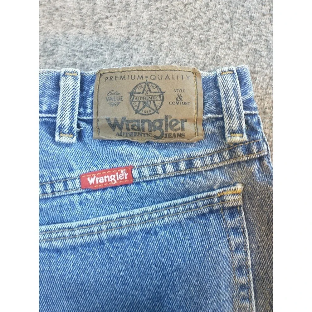 Wrangler Hero Authentic Mens Light Wash Straight Leg Jean 96501DS 34x32 USA Made